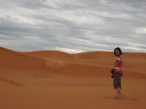 Vẻ đẹp b&iacute; ẩn kh&aacute;c lạ từ Đồi C&aacute;t bay 